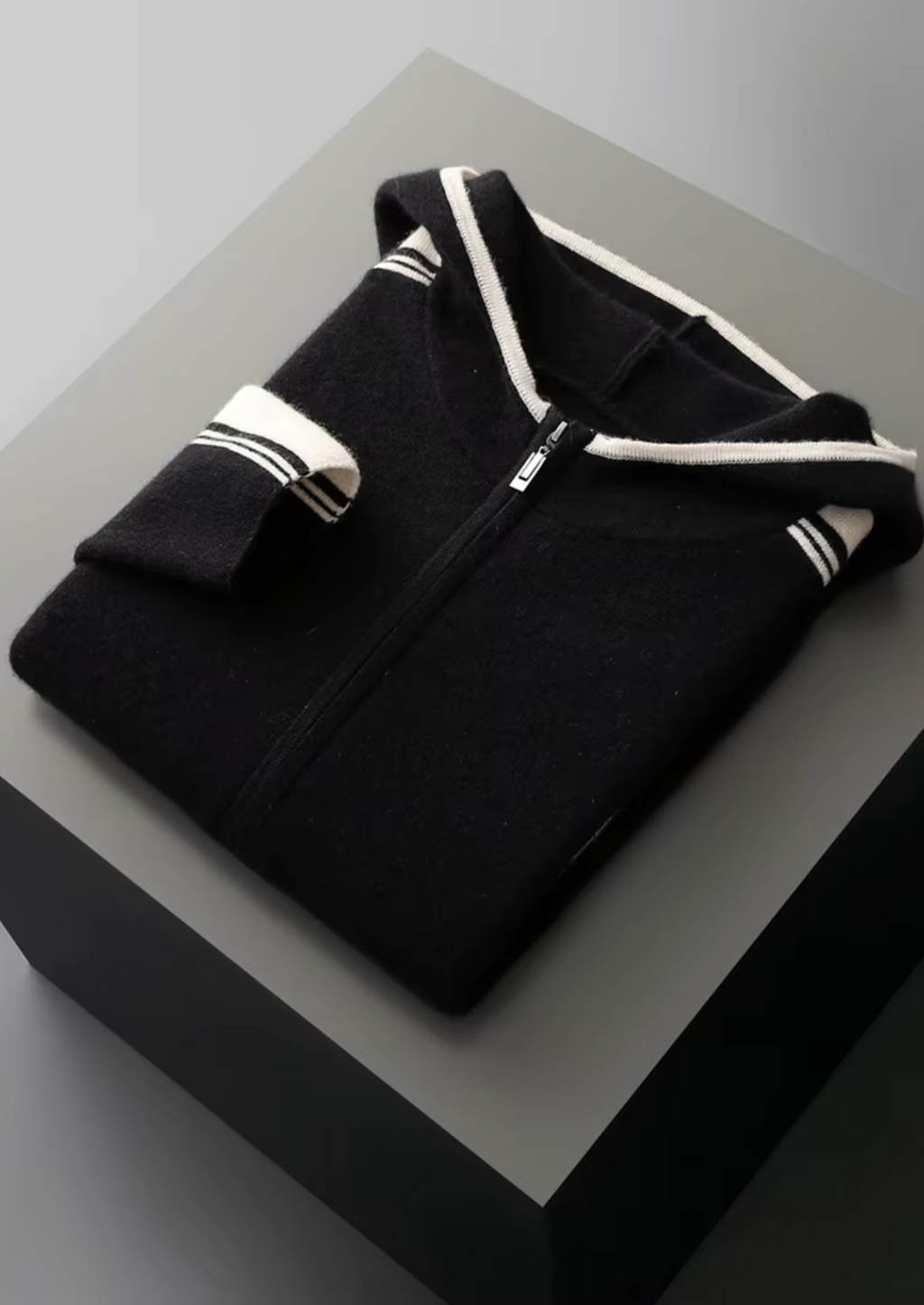 Victor | Ensemble Laine Mérinos Zippé Noir