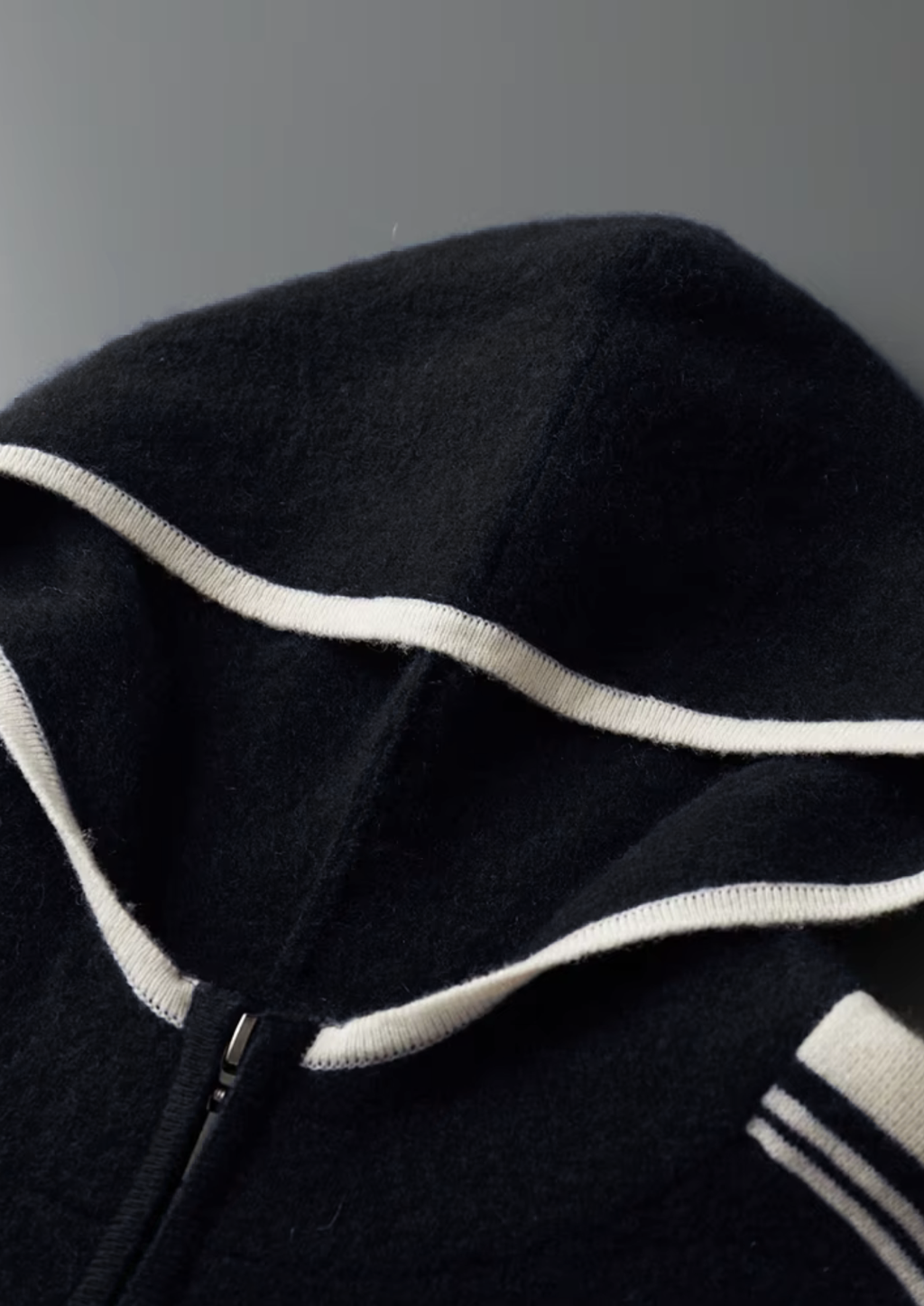 Victor | Ensemble Laine Mérinos Zippé Noir
