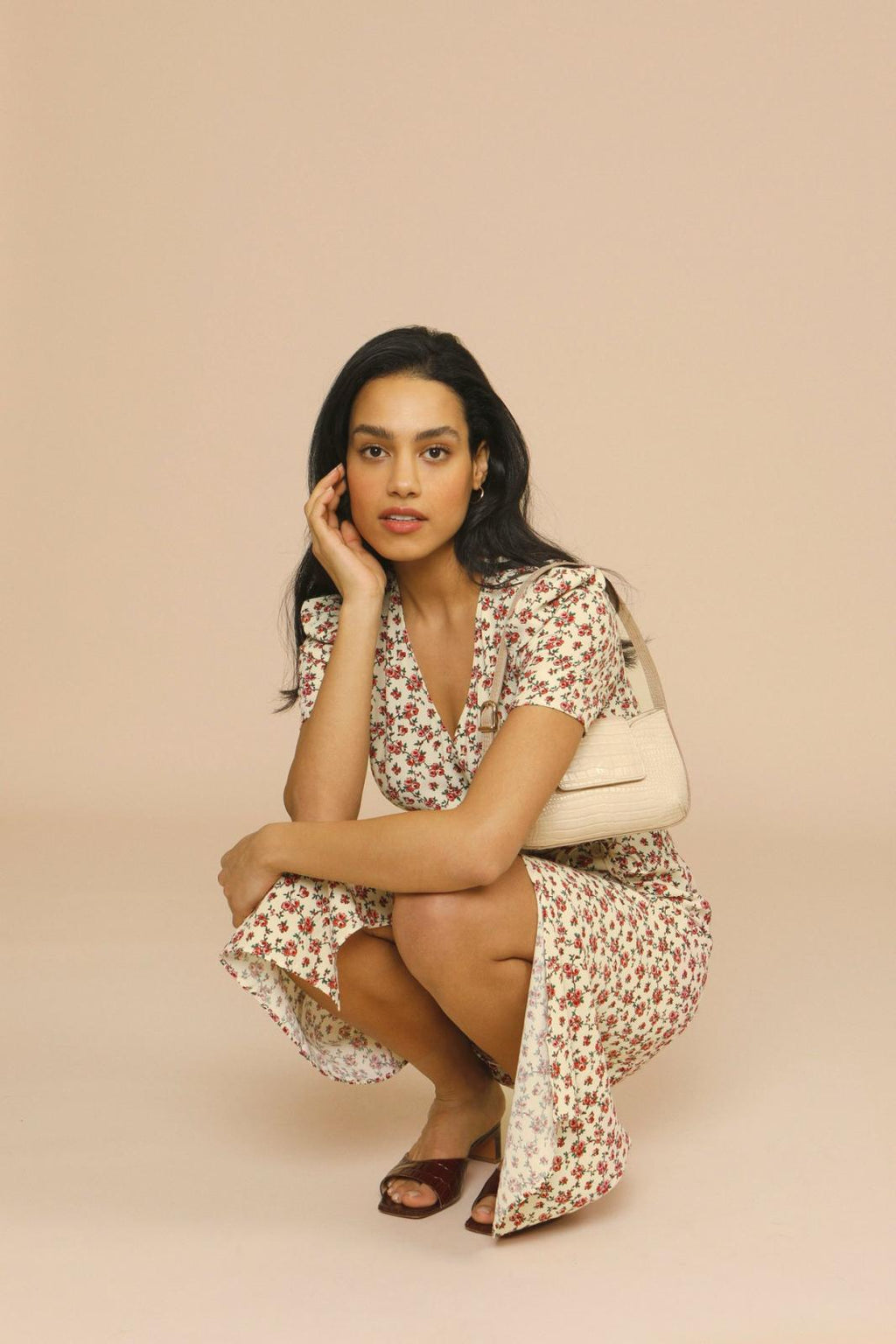 Hortense | Robe Midi Fleurie Col V